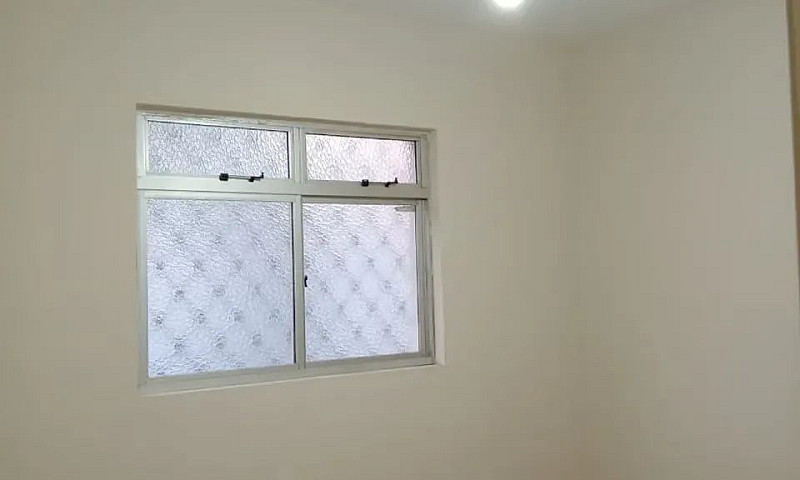 Apto Com 03 Quartos ...