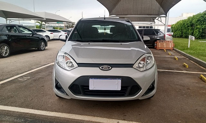 Fiesta Hatch 1.6. 8V...