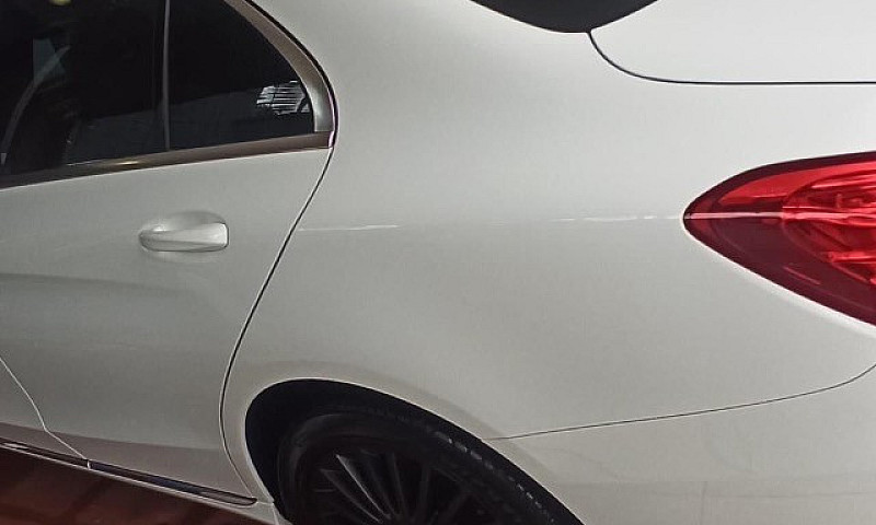 Mercedes Bens ...