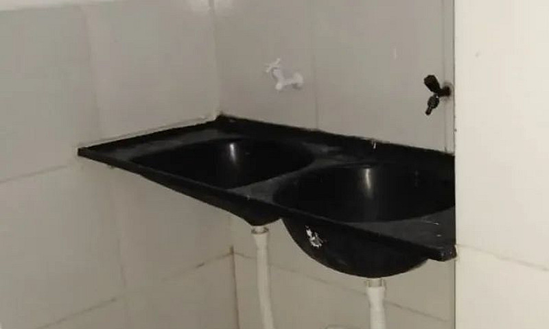 Casa 2 Quartos No Bu...