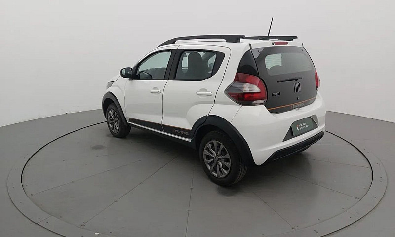 Fiat Mobi Trekking 1...
