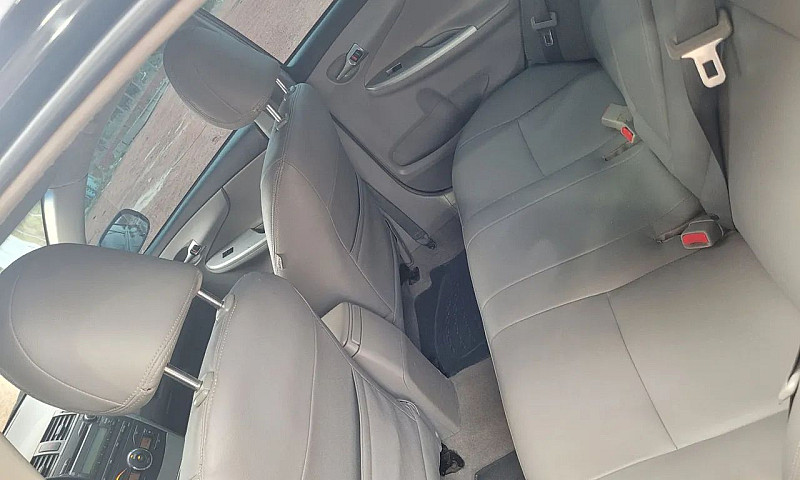 Toyota Corolla Xei 2...
