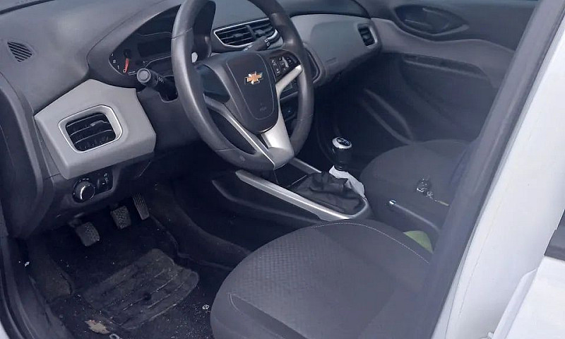 Chevrolet Onix Hatch...