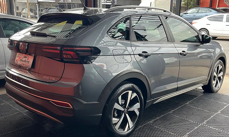Volkswagen Nivus Hig...