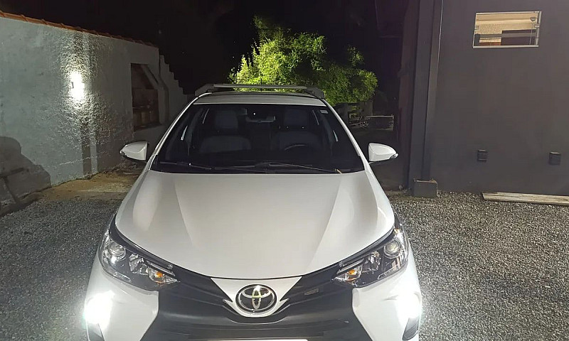Toyota Yaris Xs 1.5 ...
