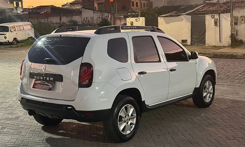 Renault Duster Expre...