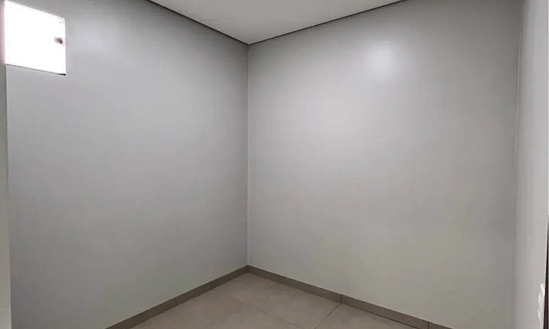 Vende-Se Casa Em Mac...
