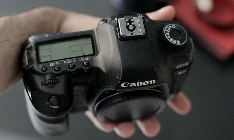 Camera Canon 5D Mark...