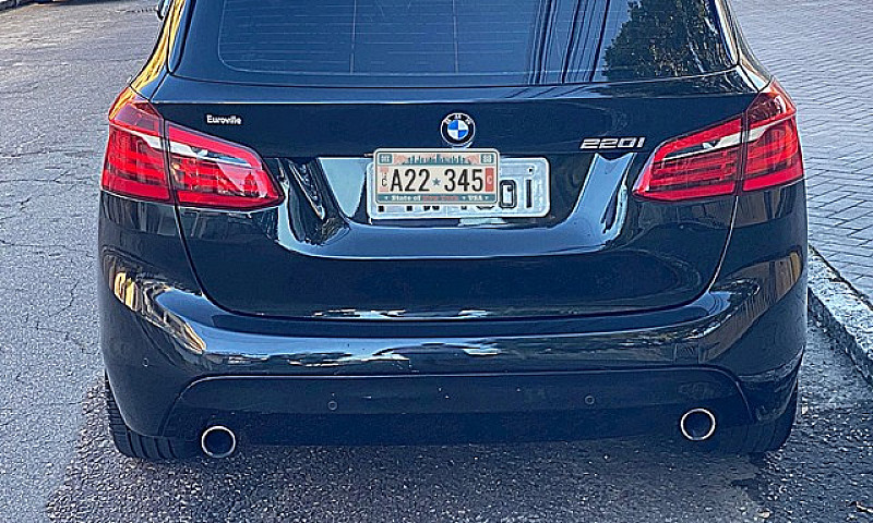 Bmw 220 I Tourer 2.0...