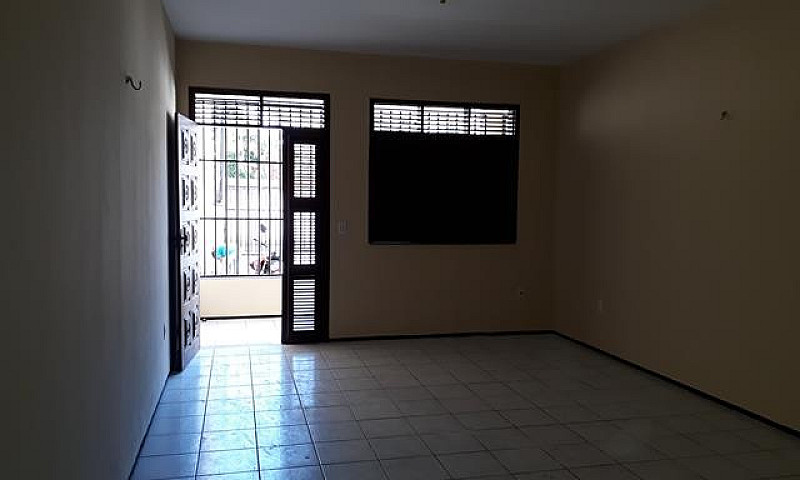Excelente Casa Com 1...