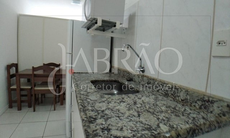 Apartamento Com Um Q...