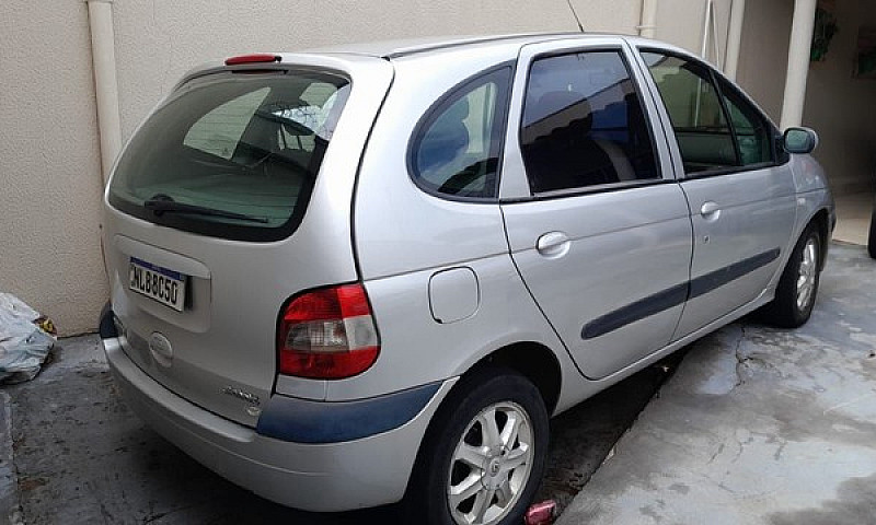 Renault Scenic...