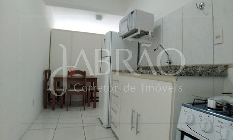 Apartamento Com Um Q...