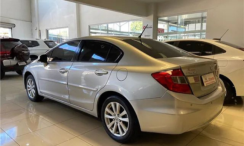 Honda Civic 2015 1.8...