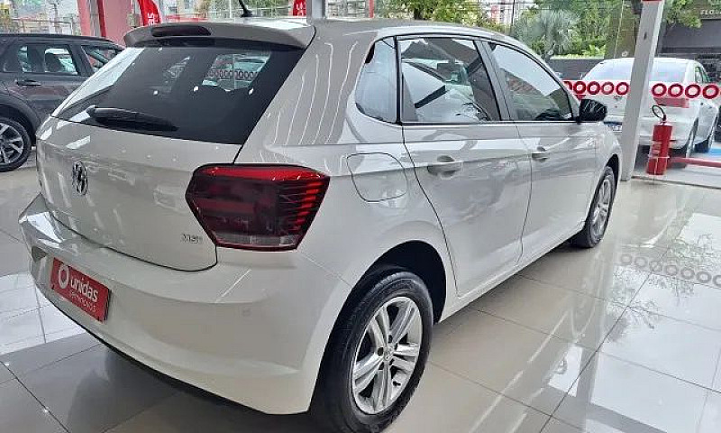  Volkswagen Polo 202...