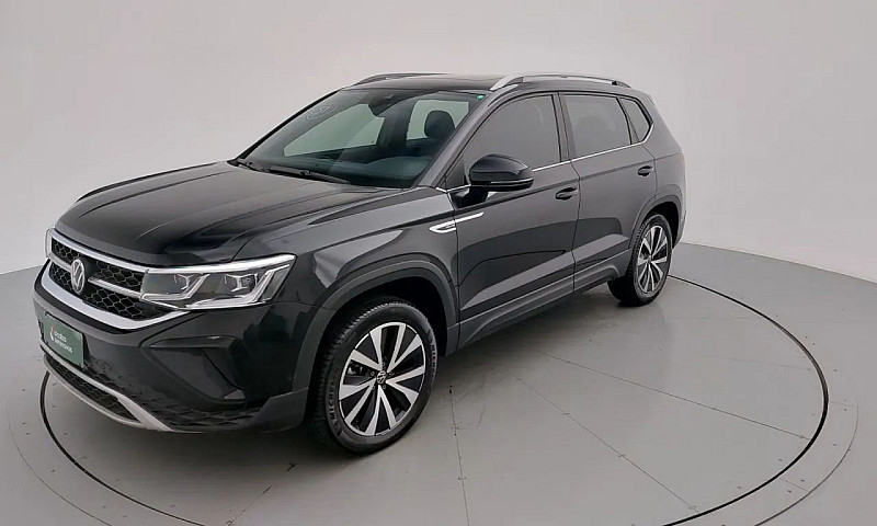 Volkswagen Taos 2023...