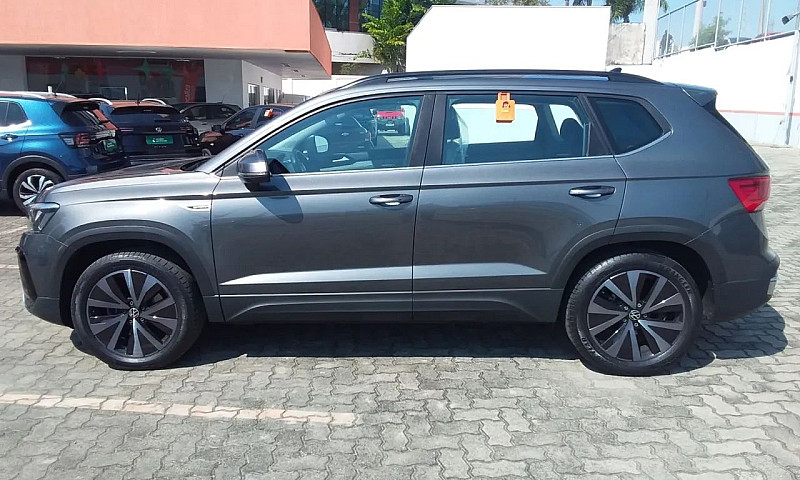 Volkswagen Taos Comf...