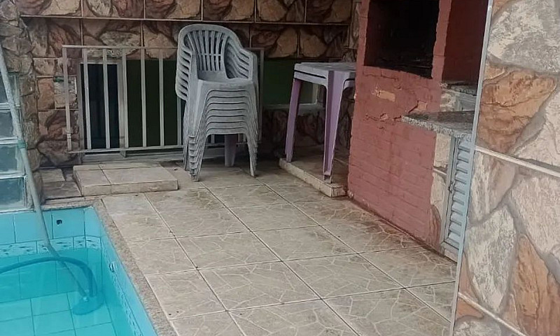 Alugo Uma Casa Um Qu...