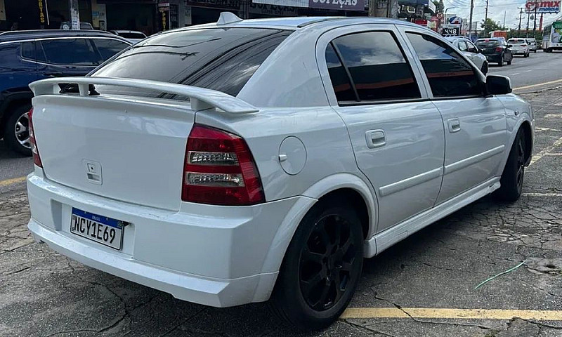 Chevrolet Astra Adva...