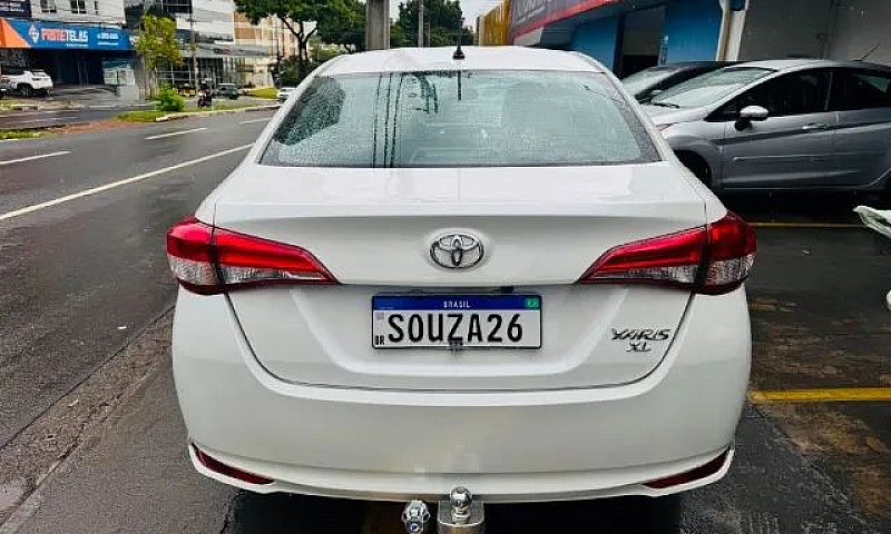 Toyota Yaris Xl Seda...
