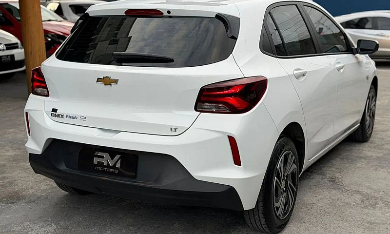 Chevrolet Onix Hatch...