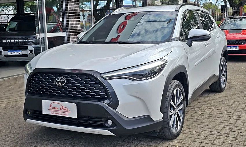 Toyota Corolla Cross...