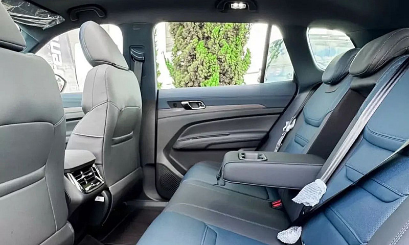 Ford Territory Titan...