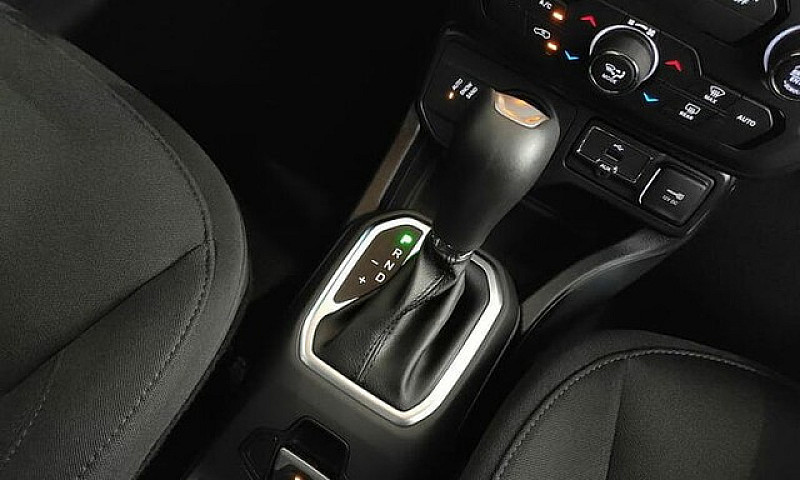 Jeep Renegade Moab 2...