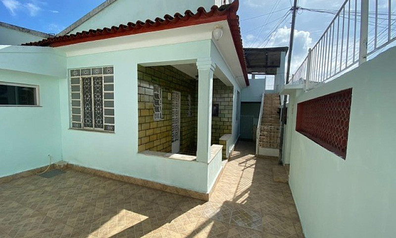 Linda Casa No Centro...