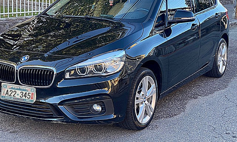 Bmw 220 I Tourer 2.0...
