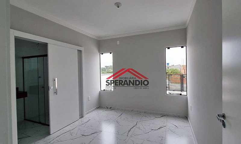 Casa Com 2 Dormitóri...