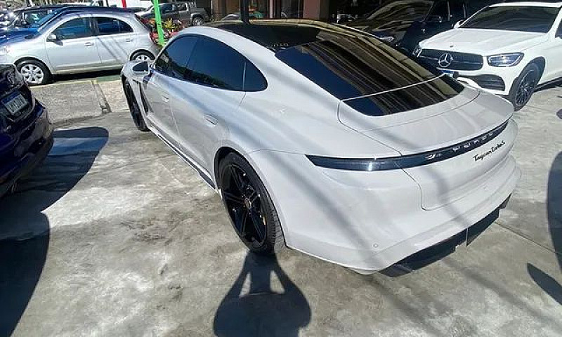 Porsche Taycan 2021 ...