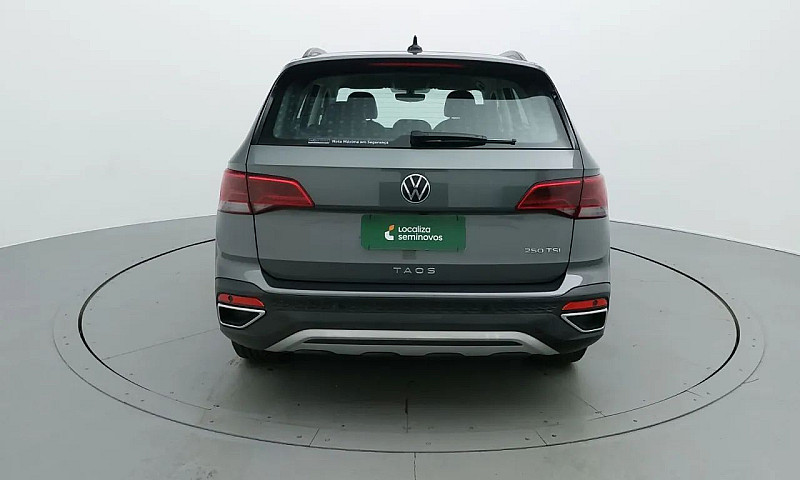 Volkswagen Taos Comf...