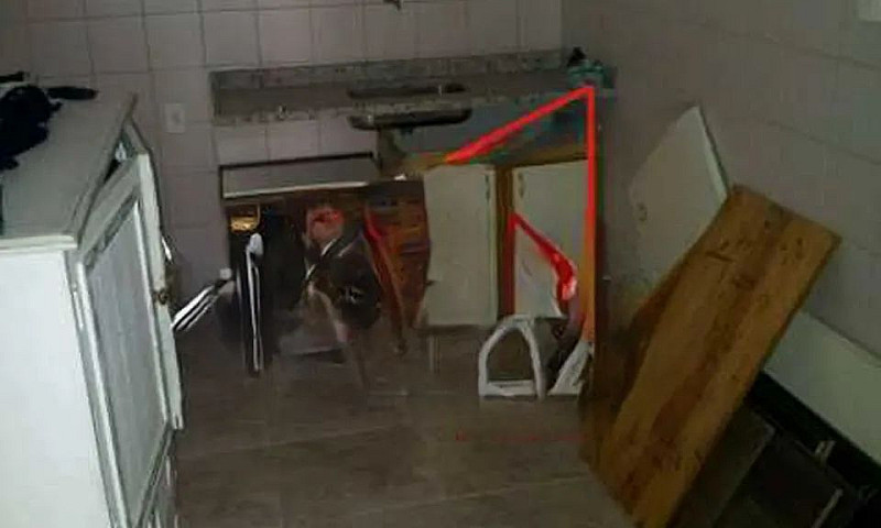 Apartamento-À Venda-...