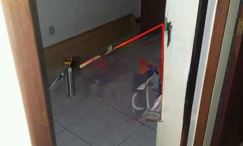 Apartamento-À Venda-...