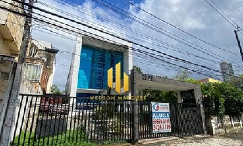 Prédio Comercial Par...