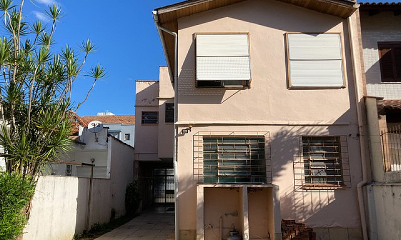Casa Com 190 M2 Com ...