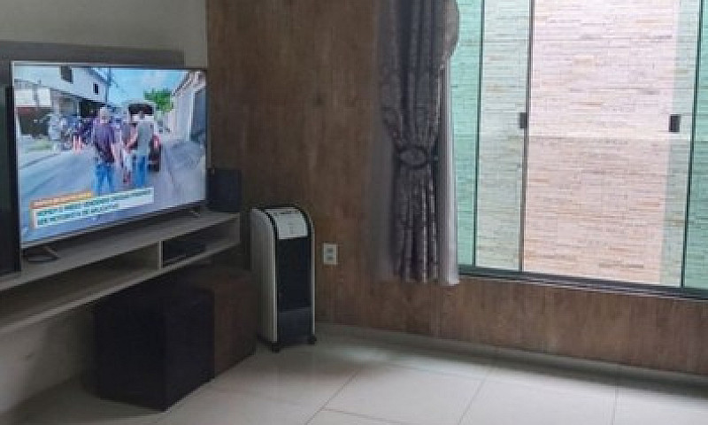 **Casa Em Santana...