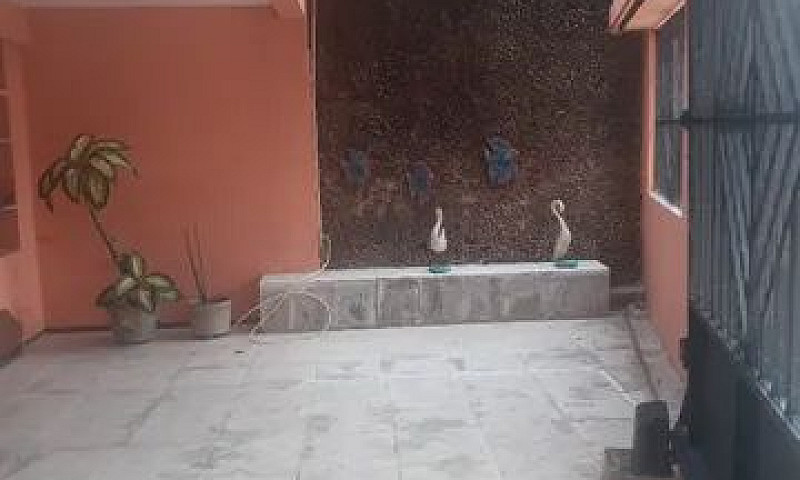 Ótima Casa No Jardim...