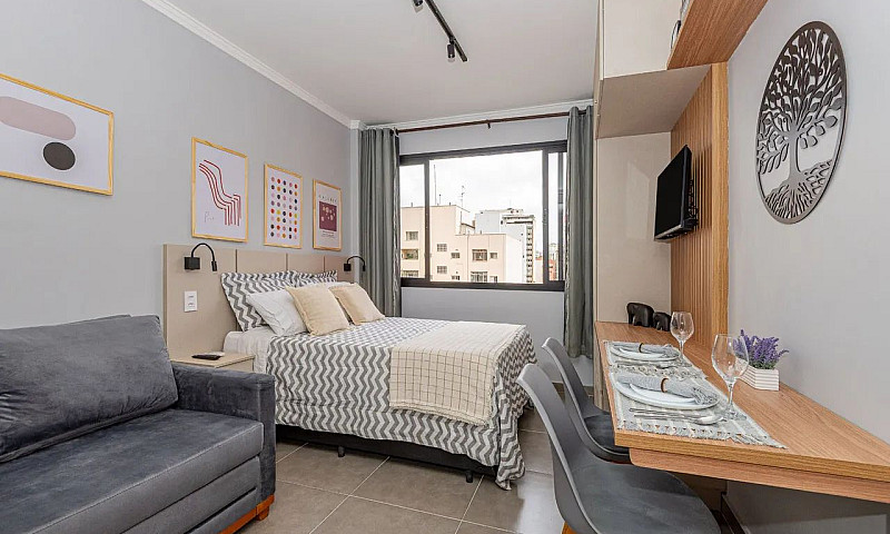 Studio Mobiliado 200...