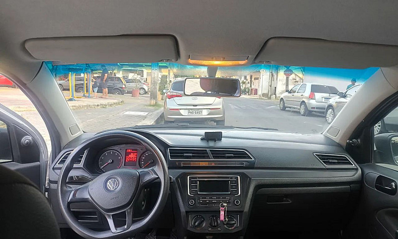 Volkswagen Voyage 1....