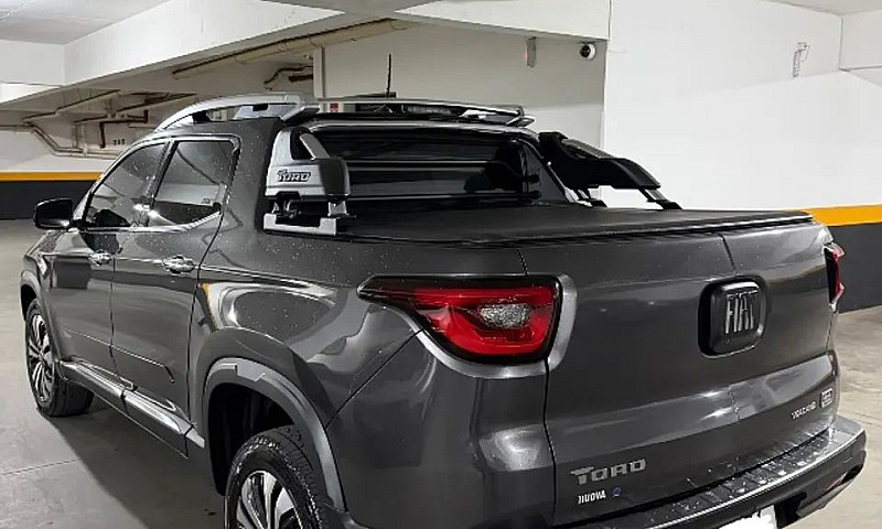 Fiat Toro Volcano 2....