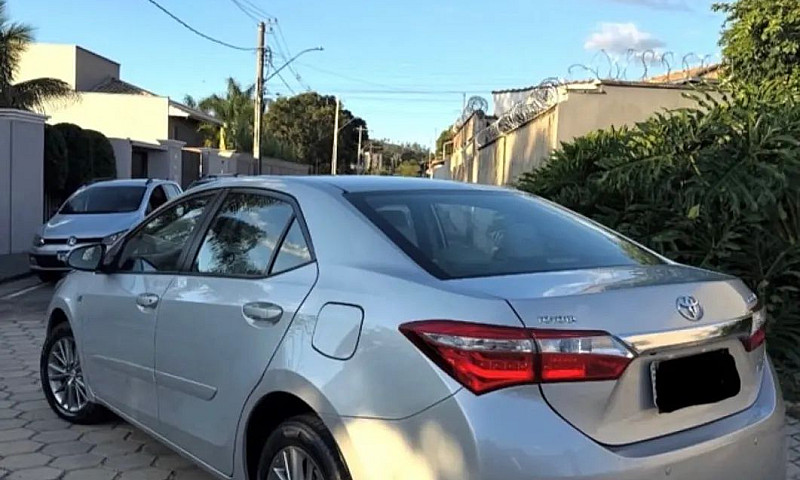 Toyota Corolla Xei 2...