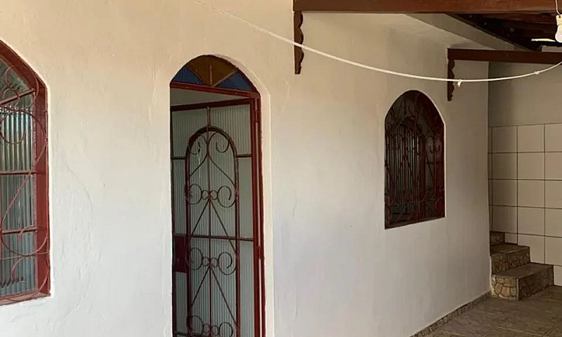 Aluga Se Casa...