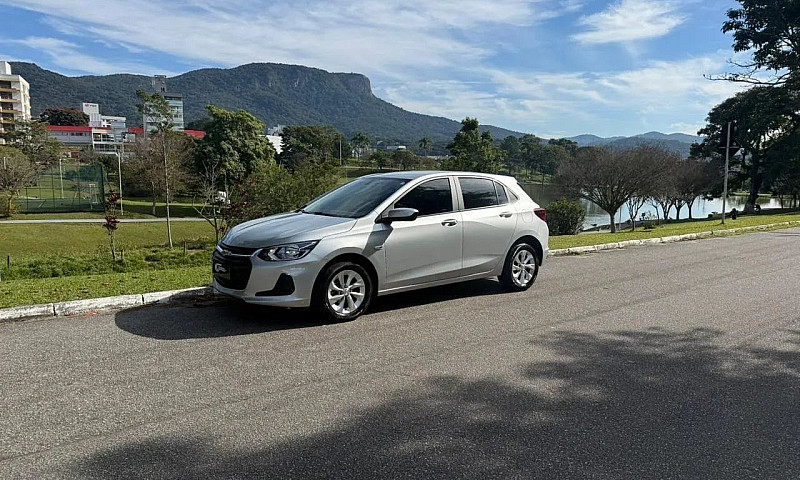 Chevrolet Onix Hatch...
