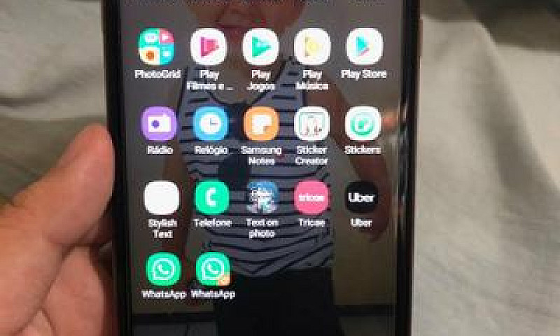 J4+ Samsung...