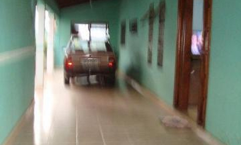 Casa Com 3 Dormitóri...