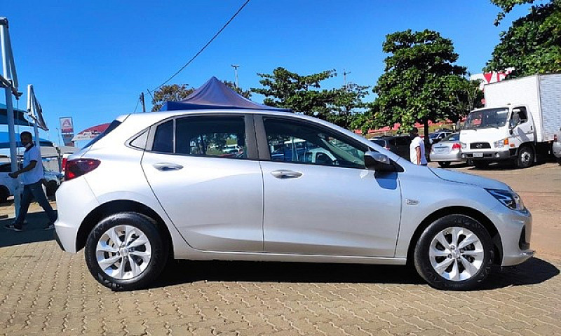 Chevrolet Onix Plus ...