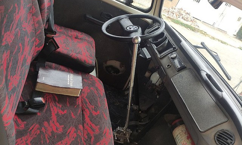 Kombi 12 Lugares...