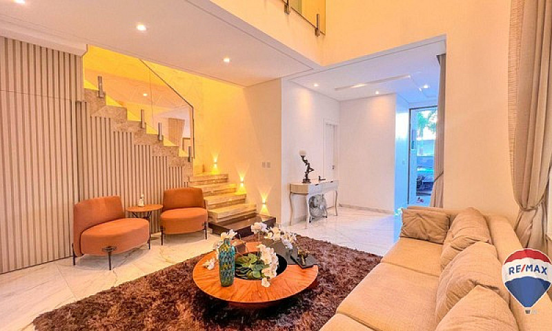 Casa Com 3 Dormitóri...